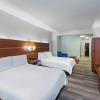 Отель Holiday Inn Express Hotel & Suites Orange, an IHG Hotel, фото 5