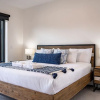 Отель Stoke House by Revelstoke Vacations, фото 3