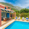 Отель Villa Thalassaki Private Pool Walk to Beach A C Wifi Car Not Required - 3011, фото 1