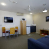 Отель Landmark Manor Motel, фото 4