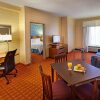 Отель Fairfield Inn and Suites by Marriott Toronto Airport, фото 6