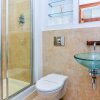 Отель Modern 2 bed apartment in London - RGB 65388, фото 36