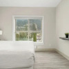 Отель Rooftop Paradise Luxe 2BR  Lake Views, фото 7