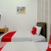Отель OYO 3704 Dewandaru Homestay Syariah, фото 11