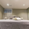 Отель Victoria Village, Modern Two Bedroom With Parking, фото 17