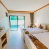 Отель Airport Beach Hotel Phuket, фото 8