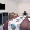 Отель Americas Best Value Inn & Suites Houston at Hwy 6 & Westpark, фото 16