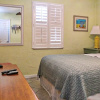 Отель Coconut Grove Beach Resort Suite 1, фото 28