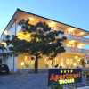 Отель Apartmani Trogir в Трогире