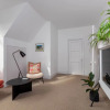 Отель Bright 1 Bedroom Flat Near the Tube, фото 1