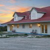 Отель High Desert Cowboy Shack at Wind Walker Homestead, фото 16