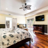 Отель LUX 4 Bedrooms Private HTD Salt Water Pool With Concierge Service, фото 6