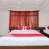 Отель OYO 17106 Hotel Royal, фото 8