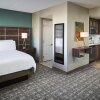 Отель Staybridge Suites Niagara-On-The-Lake, an IHG Hotel, фото 11