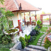 Отель Hotra Hill Cottage by ZUZU, фото 14