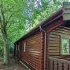 Отель Pineshadow Lodge, Cosy 4 Bed - Kenwick Park, фото 40