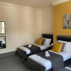 Отель Balfour - Beautiful refurbished spacious 3 bedroom Gateshead flat, фото 5