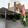 Отель OYO 2285 Art Guest House Syariah, фото 17