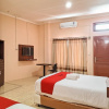 Отель RedDoorz Syariah near Pasar Raya Padang, фото 4