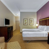 Отель La Quinta Inn & Suites by Wyndham Cleburne, фото 2