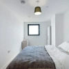 Отель Sleek and Modern 2BD 2bath in the Heart of Salford, фото 20