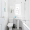 Отель Charming 3-bed Apartment in Romford, фото 10