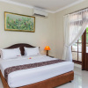 Отель Reddoorz near Petitenget Beach 2, фото 5