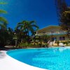 Отель Villa with 5 Bedrooms in Flic En Flac, with Wonderful Sea View, Private Pool, Enclosed Garden - 300 , фото 5