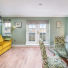 Отель Designer 1 Bed Flat Barons Court Sleeps 4, Balcony, фото 6
