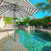 Отель 5BR Resort Style Entertainer with Pool, Spa, BBQ, фото 27