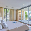 Отель Stunning Beachfront 6br Villa W Largest Pool, фото 35