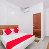 Отель OYO 15695 Varcity Comforts, фото 4