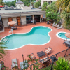 Отель Days Inn & Suites by Wyndham Orlando Airport, фото 6