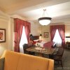 Отель Amway Grand Plaza, Curio Collection by Hilton в Гранд-Рапидсе