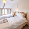 Отель Granary Cottage, Valley Farm Barns Snape,, фото 3