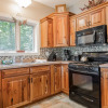 Отель Canadian Day 4 Bedroom House, фото 5