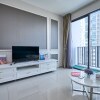 Отель OYO Home 1143 Elegant 2br I-soho I-city, фото 17