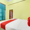 Отель OYO 94009 Homestay Ndalem Kademangan, фото 12