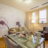 Отель Elegant Flat at Municipio by Napoliapartments, фото 12