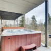 Отель Family Mountain Home, Sleeps Up To 12, Private Hot Tub! 4 Bedroom Home by RedAwning, фото 16