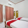 Отель OYO 2668 Villa Kusuma Residence, фото 10