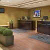 Отель Sheraton Centre Toronto Hotel в Торонто