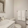 Отель Amazing Retreat Denver Treasure Sleeps 6, фото 7