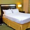 Отель Holiday Inn Express & Suites Center Township, an IHG Hotel, фото 33