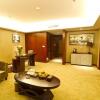 Отель Yichang Three Gorges Dongshan Hotel, фото 3