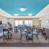 Отель La Quinta Inn & Suites by Wyndham Corpus Christi Airport, фото 5