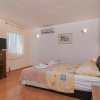 Отель Awesome Home In Kastel Stari With Wifi And 3 Bedrooms, фото 3