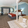 Отель Holiday Inn Express Hotel & Suites Lake Charles, an IHG Hotel, фото 11