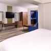 Отель Holiday Inn Express & Suites Raleigh NE - Medical Ctr Area, an IHG Hotel, фото 3