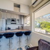 Отель Two Bedroom Apartment With Lovely Ocean Views 270 Degrees, фото 15